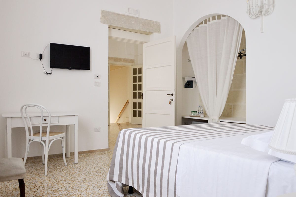 Camera Alimini - Palazzo Marzo Bed & Breakfast Otranto